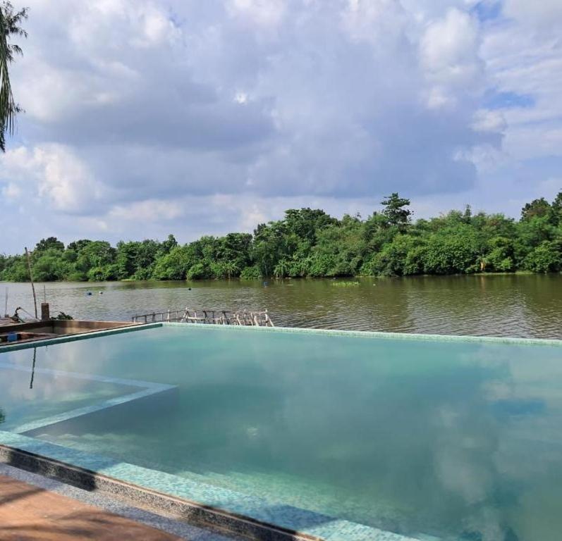 Damodar River Retreat, Uluberia Uluberiya Kültér fotó