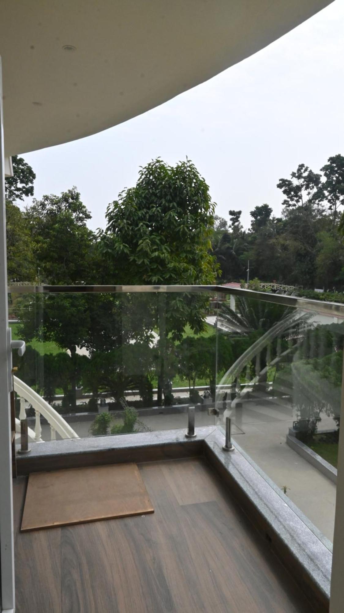 Damodar River Retreat, Uluberia Uluberiya Kültér fotó
