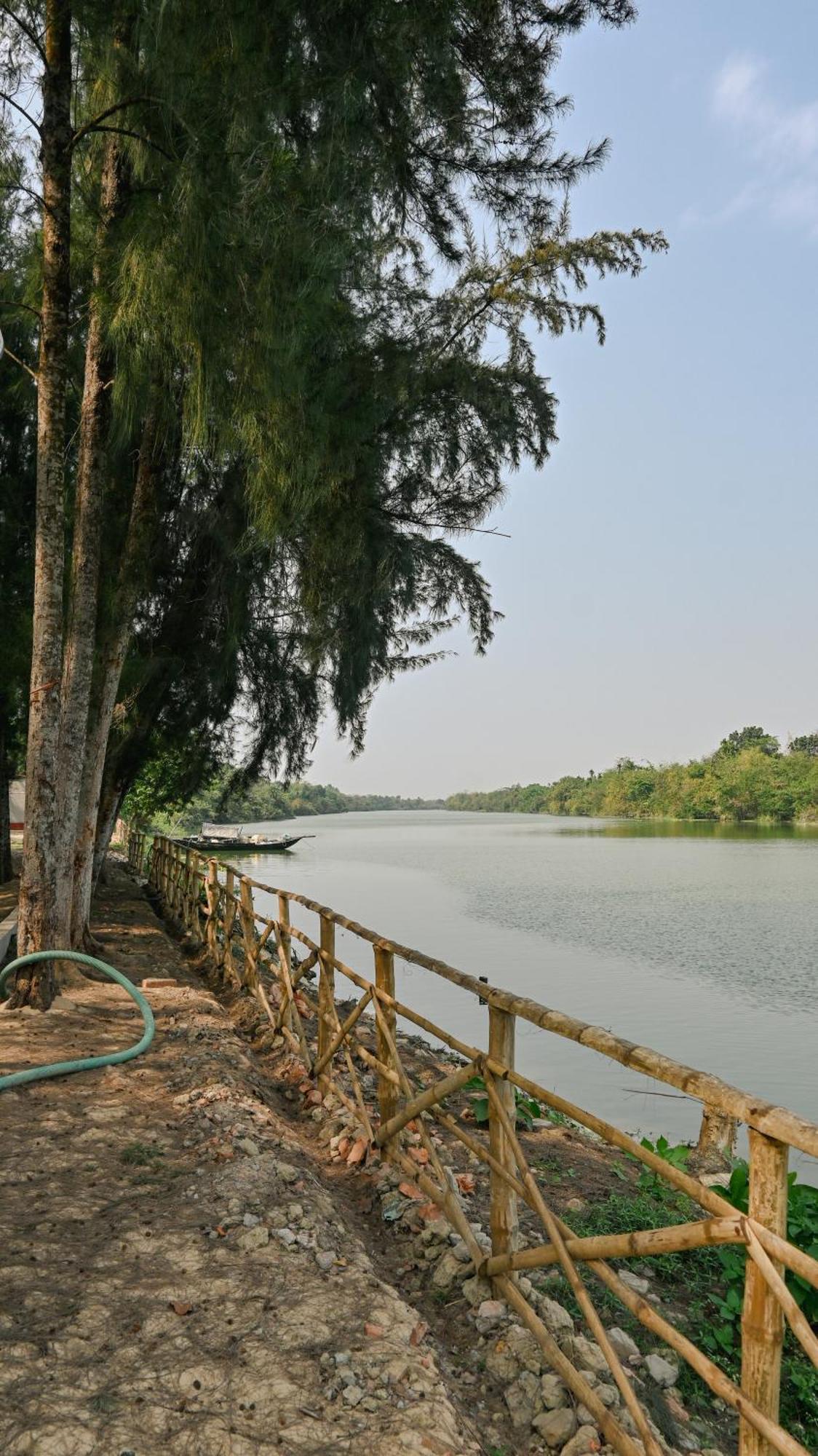 Damodar River Retreat, Uluberia Uluberiya Kültér fotó