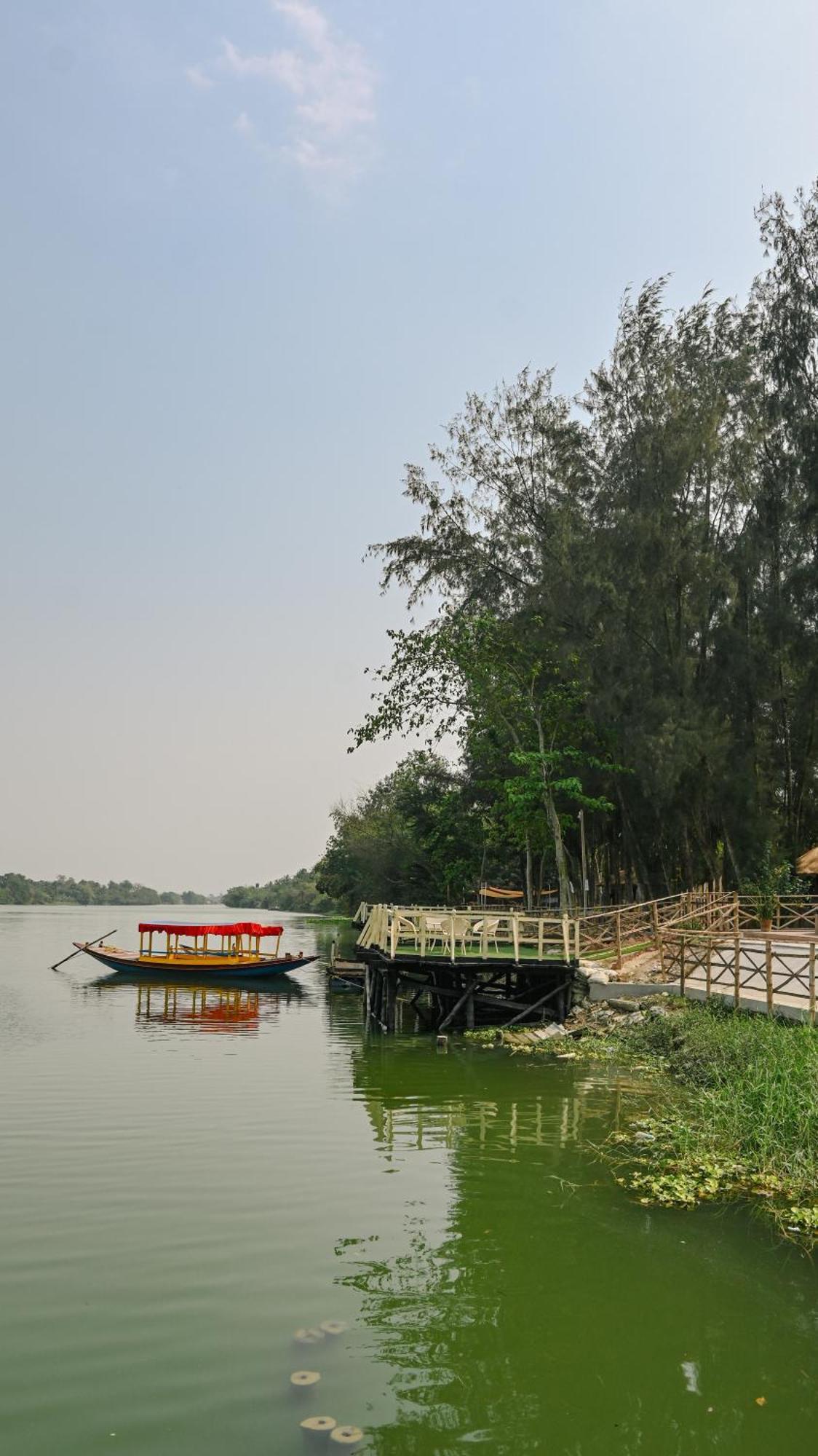 Damodar River Retreat, Uluberia Uluberiya Kültér fotó