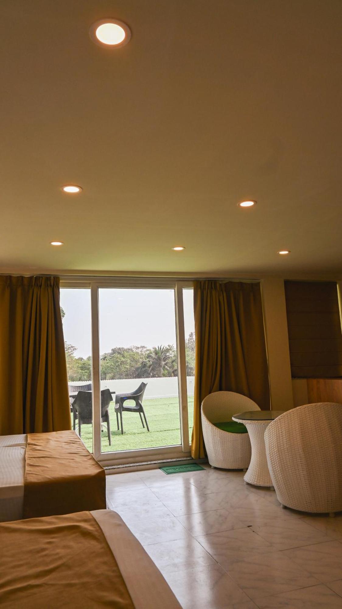 Damodar River Retreat, Uluberia Uluberiya Kültér fotó